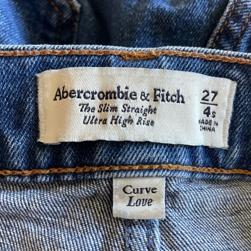 Abercrombie and Fitch The Slim Straight Ultra High Rise Jeans Curve Love - 27/4s - Picture 4 of 4